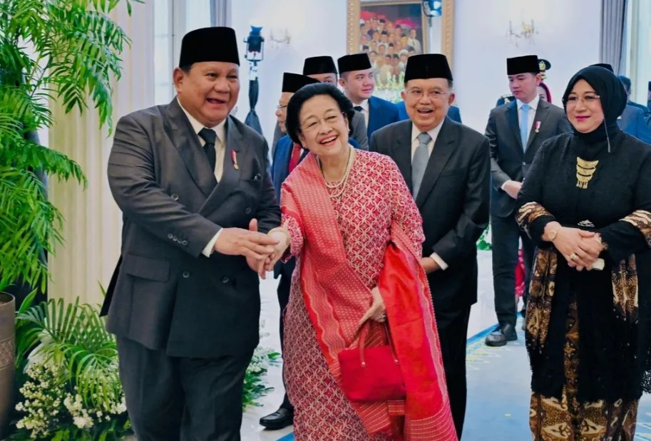 Megawati Gandeng Tangan Prabowo Di Harlah Pancasila, Balas Sanjungan PDIP Saat Pidato Paripurna?