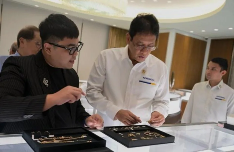 Kenapa Mesti Menkeu Purbaya Yang Buka Segel Tiffany & Co