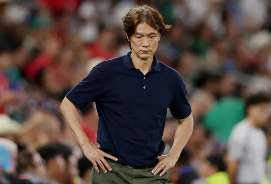 Gagal Total, Hong Myung-bo Mundur Dari Kursi Pelatih Korea Selatan