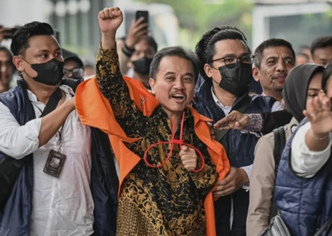 Roy Suryo dan Dokter Tifa Tak Ditahan Kejari Jaksel