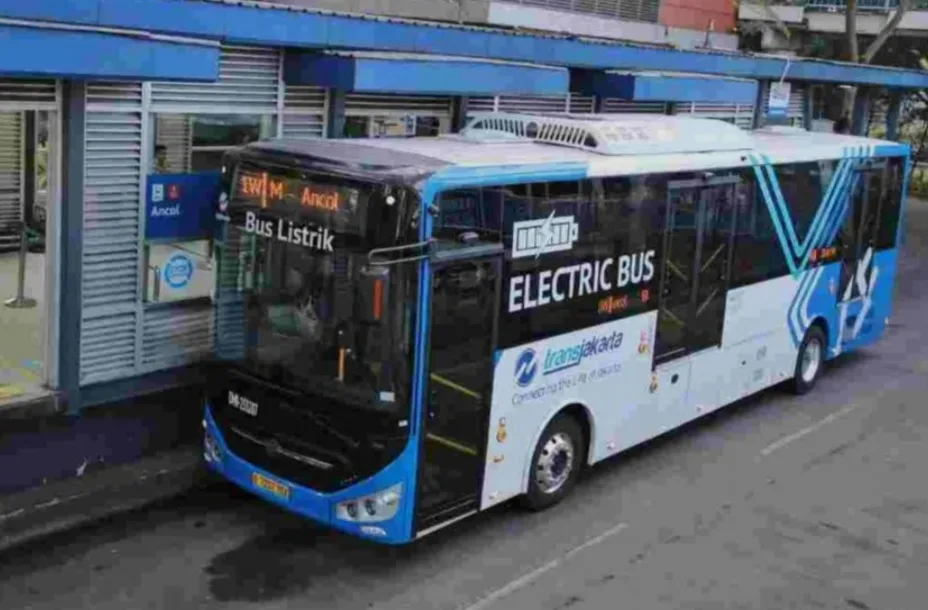 Hey Warga, Tarif Transjabodetabek Mau Naik Nih