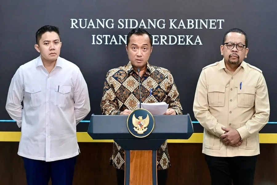 Prabowo Rombak Pimpinan BGN, Dadan Hindayana Digantikan Nanik S Deyang