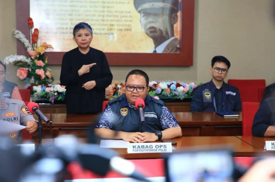 Bikin Rugi Rp486 M, Polisi Tetapkan 4 Tersangka Korupsi Kerja Sama Penjualan BBM Pertamina Patra Niaga–PT AKT
