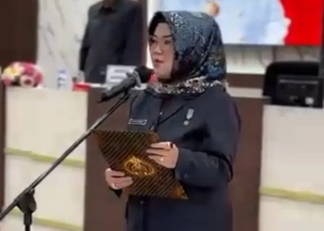 KPK Tangkap Bupati Sukoharjo Etik Suryani dalam OTT