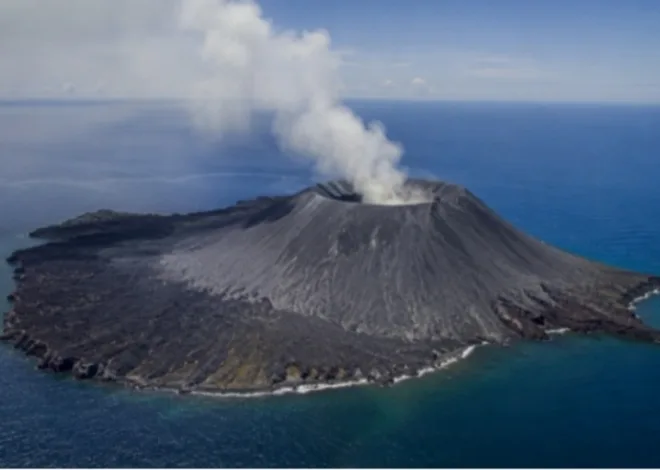 Erupsi Gunung Anak Krakatau, Level Siaga Bikin Kapal Dilarang Berlayar Radius 5Km