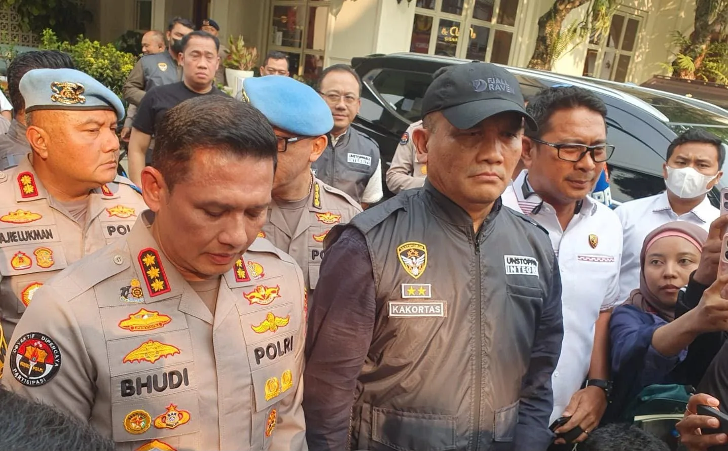 Korupsi Batu Bara PLTU, Kortas Tipidkor Geledah Cafe de’Clan dan Money Changer, Milik Jampidsus?