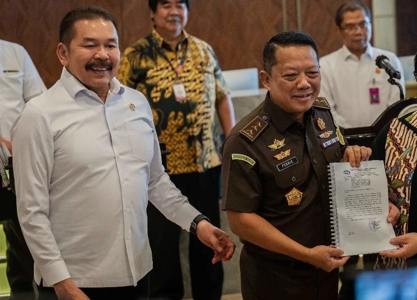 Duga Eks Jampidsus Tidak Bermain Sendiri, IPW Desak Jaksa Agung Mundur