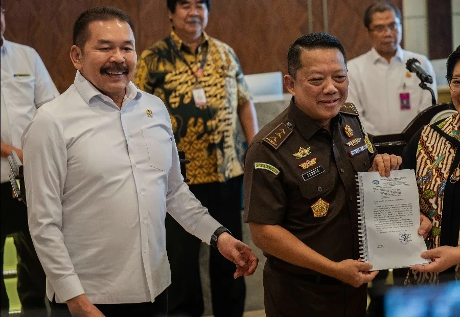 Duga Eks Jampidsus Tidak Bermain Sendiri, IPW Desak Jaksa Agung Mundur