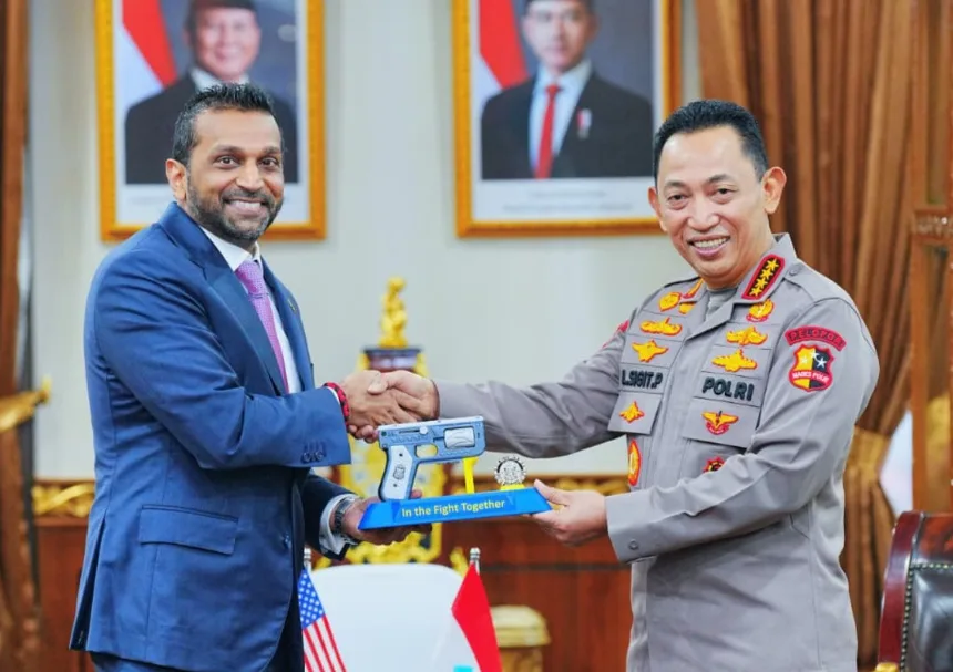 Abis Presiden Prabowo, Direktur FBI Ketemu Kapolri, Ada Apa?