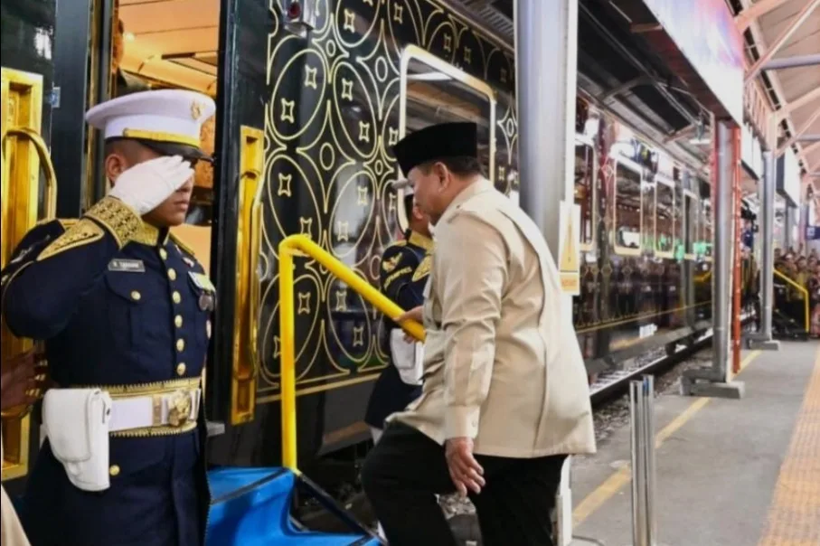 Saat Presiden Prabowo Jajal Kereta Wisata Nusantara Explorer