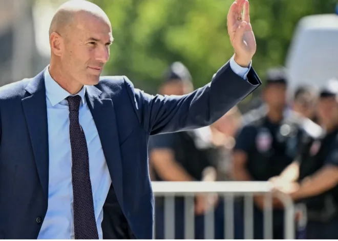 FFF Resmi Perkenalkan Zidane Pelatih Anyar Prancis