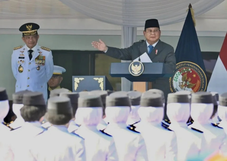 Didampingi Mendagri, Presiden Prabowo Lantik 1.204 Pamong Praja Muda IPDN