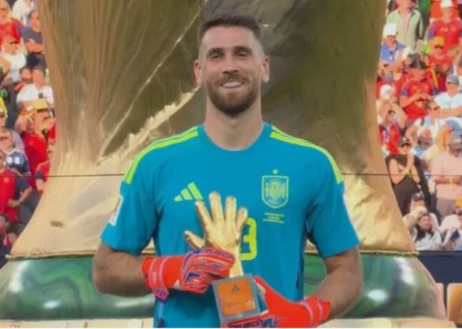 Kiper Unai Simon Sabet Golden Glove Piala Dunia 2026