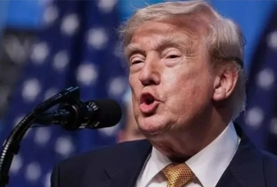 Trump Pasang Tarif Kargo 20% Di Selat Hormuz, Eh Kok?