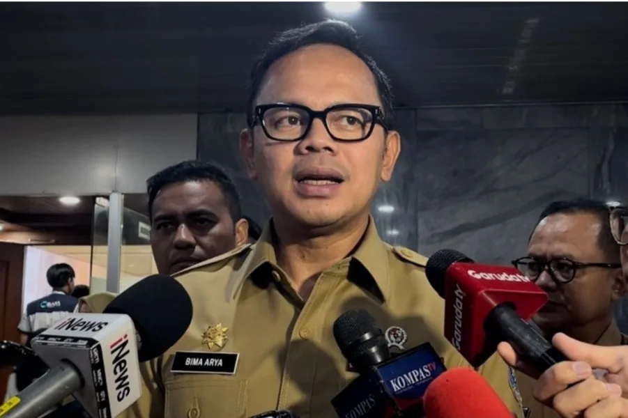 Pemda Sulit Bayar Gaji, Wamendagri Minta Jangan PHK Pegawai