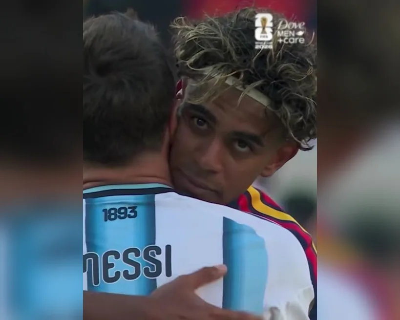 Momen Emosional: Lamine Yamal Peluk Lionel Messi Usai Argentina Kalah dari Spanyol di Final Piala Dunia