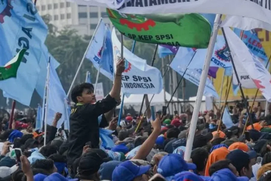 18 Serikat Buruh Geruduk Pimpinan DPR