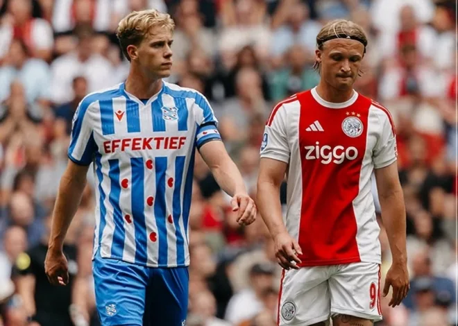 Ajax Ditahan Imbang Heerenveen 2-2 di Laga Kandang Perdana