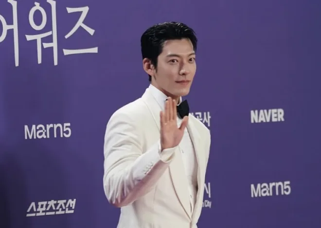 Kim Woo Bin Resmi Bintangi Drama Baru ‘Gift’, Perankan Pelatih Tim Baseball SMA Peringkat Terbawah