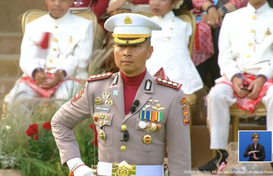 Sosok Kombes Jerrold, Danup Penurunan Bendera Merah Putih HUT RI ke-81 Di Istana