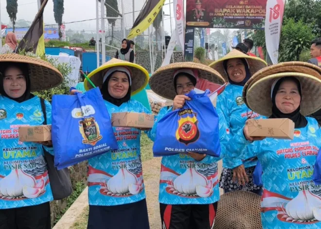 Petani Bawang Putih Cianjur Terima Bansos Wakapolri