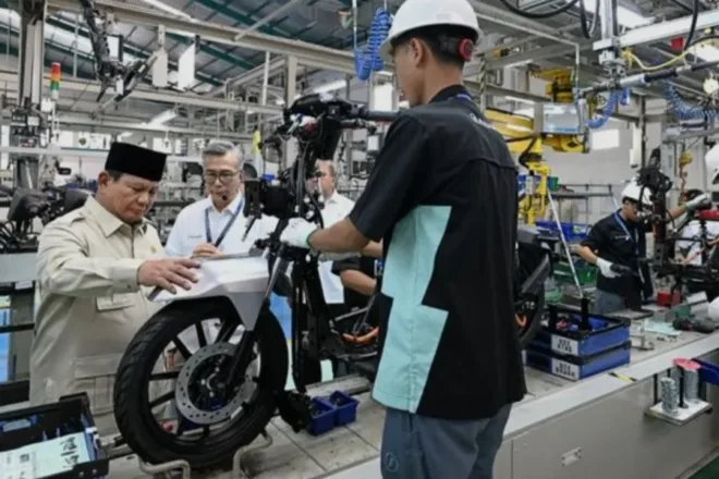 Presiden Prabowo Resmi Luncurkan 20 Ribu Motor Listrik Nasional