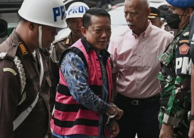 Eks Jampidsus Febrie Adriansyah Diperiksa 7 Jam, Komentar Soal Tan Kian