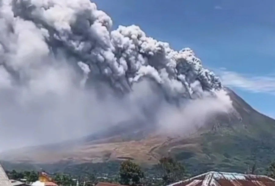 Gunung Sinabung Erupsi, Status Naik Level Siaga