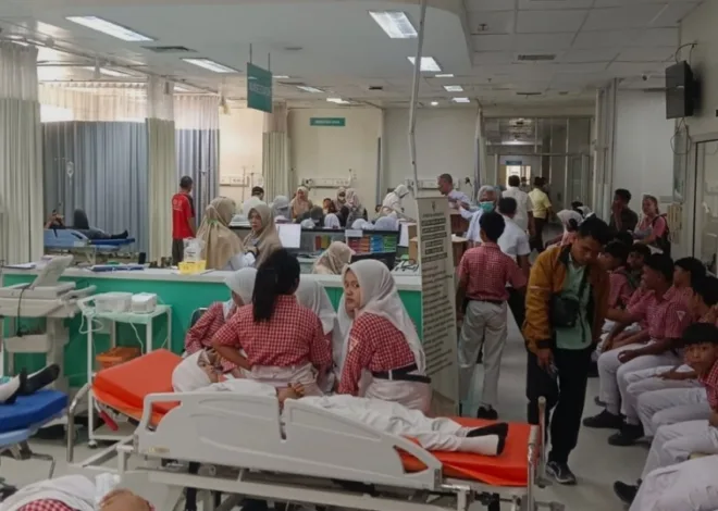 Jadi KLB, Ratusan Siswa-Guru Pati Keracunan MBG