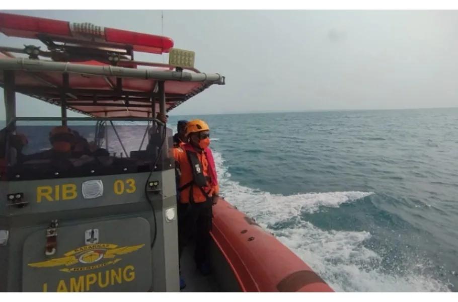 Pencarian Hari Kedua, Tim SAR Belum Temukan 5 Jurnalis Di 3 Pulau Sekitar Anak Krakatau