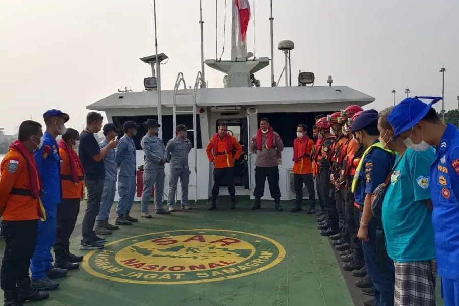 Masih Nihil, KP Sanjaya-7017 Polri Dan KN SAR Tetuka Sisir Perairan Selat Sunda
