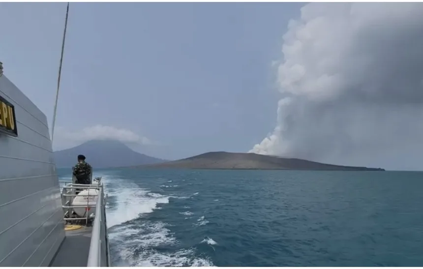 Tim SAR Gabungan Lakukan Penyisiran Darat Pulau Dekat Anak Krakatau