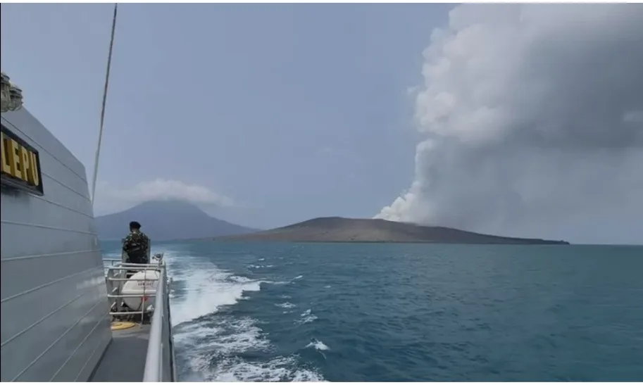 Tim SAR Gabungan Lakukan Penyisiran Darat Pulau Dekat Anak Krakatau