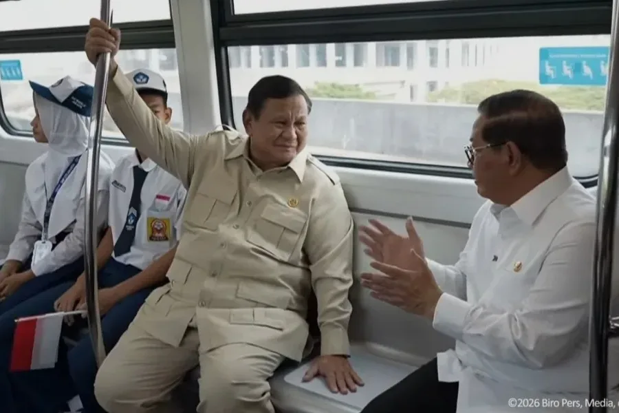Presiden Prabowo Bareng Pramono Jajal LRT Jakarta Rute Kelapa Gading Ke Manggarai