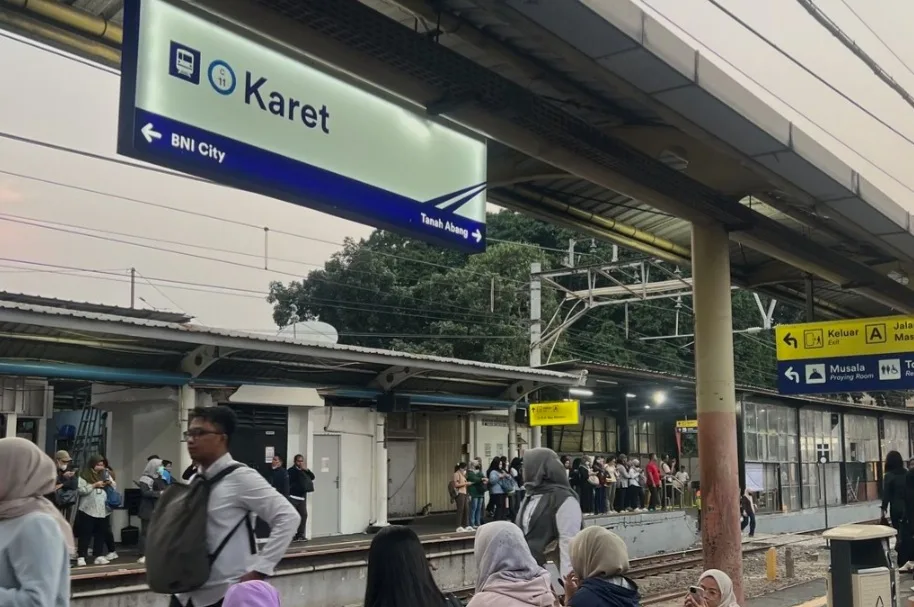Integrasi Stasiun Karet Ke Stasiun BNI City Dihubungkan Dengan Travelator