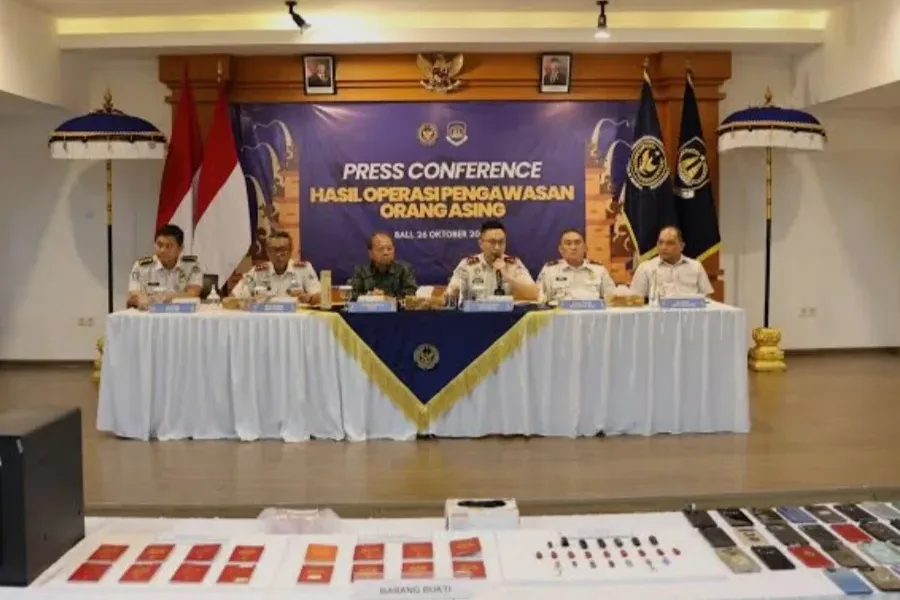 Ini Faktor 17 WN Malaysia dan Singapura Bisa Bisnis Pinjol Di Bali