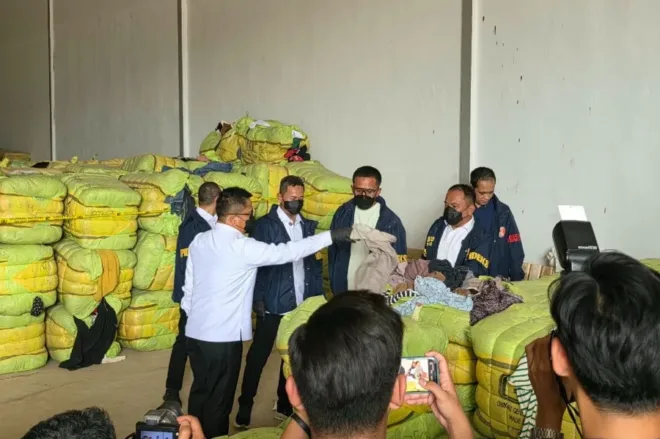 Bareskrim Polri Ungkap Dugaan Impor Ilegal 1.257 Balpres di Subang