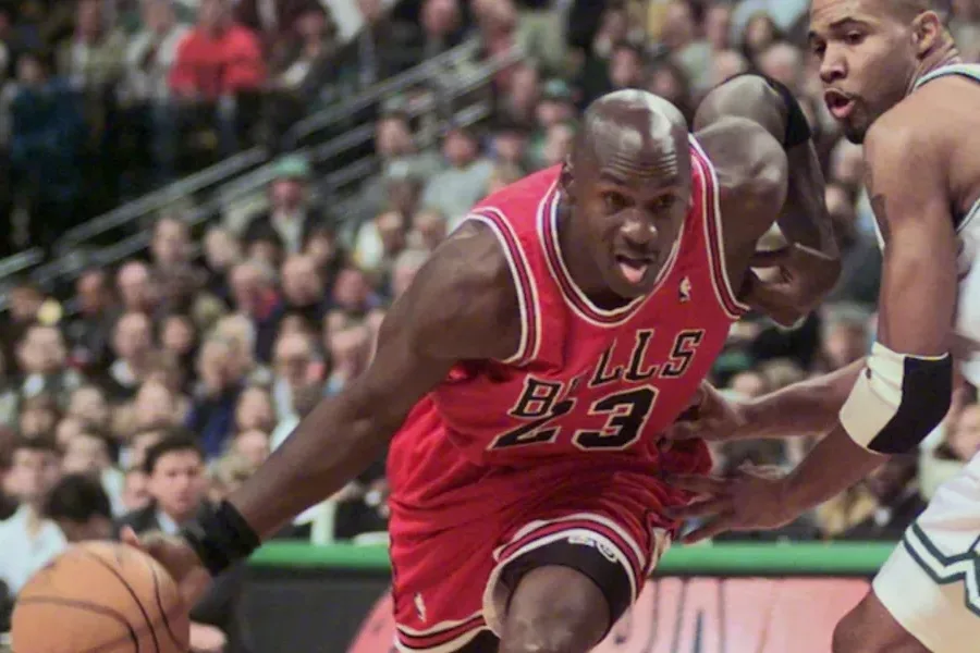 Legenda NBA Michael Jordan Jersei-nya Laku Rp 226 M