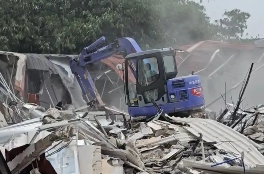 Rumah Klaster Mewah Lapas Cibinong Dibongkar, Dibangun Swadaya Tak Berizin