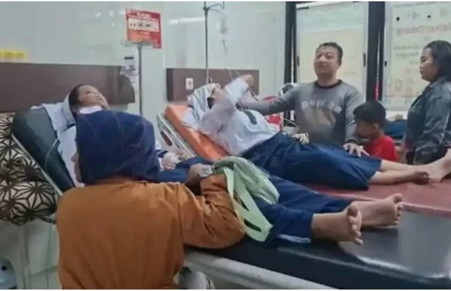 Siswa SMP Dramaga Keracunan MBG Nyaris 500 Korban, Bumbu Kacang Jadi Kambing Hitam